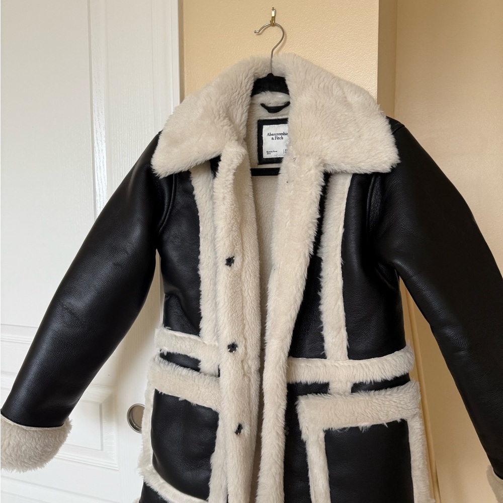 Abercrombie and Fitch Sherpa Lined Shearling Faux Leather Coat